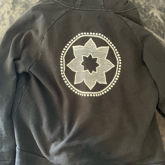 Club Pilates Tavi Noir Hooded Zip-Up Jacket - Picture 4 of 4